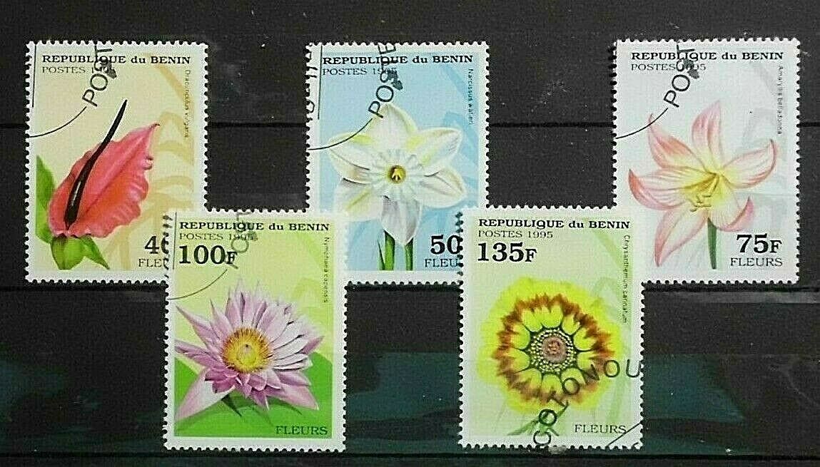 Benin - 1996 Flowers ~chrysanthemum ~ Amarylis  Cto Lt Hinge Singles   #21086